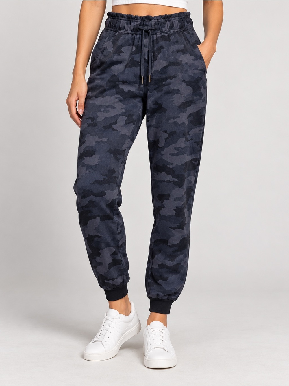 Lululemon Stretch High Rise Jogger Size 2 Heritage 365 Camo Deep Coal Multi